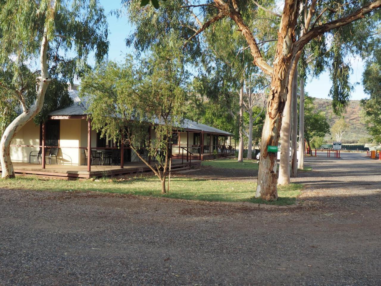 Heritage Caravan Park Alice Springs Bagian luar foto