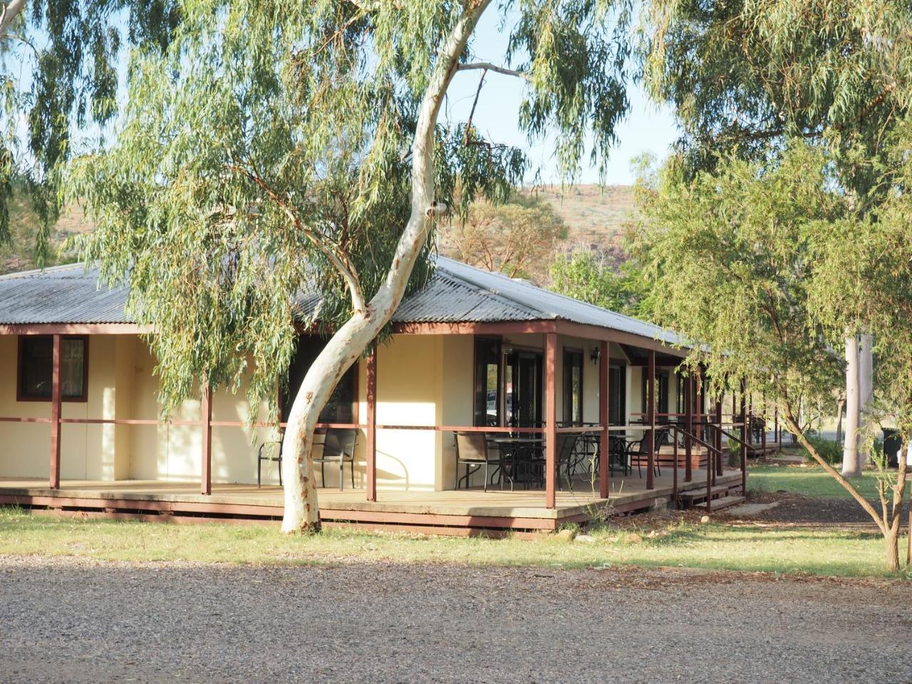 Heritage Caravan Park Alice Springs Bagian luar foto